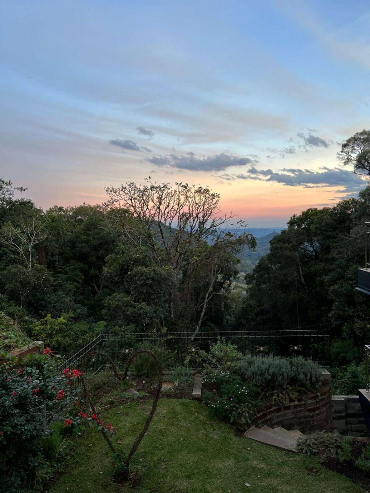 Suites Refugio Do Vale Gramado Kültér fotó